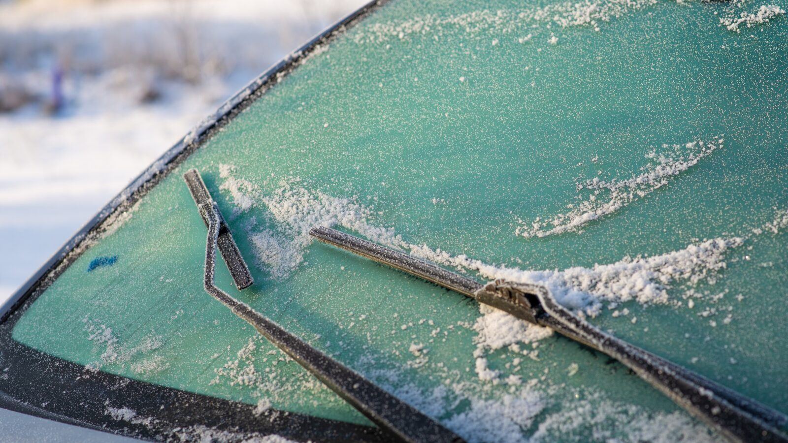 5 tips for getting your car quickly ice free in the morning - MAES